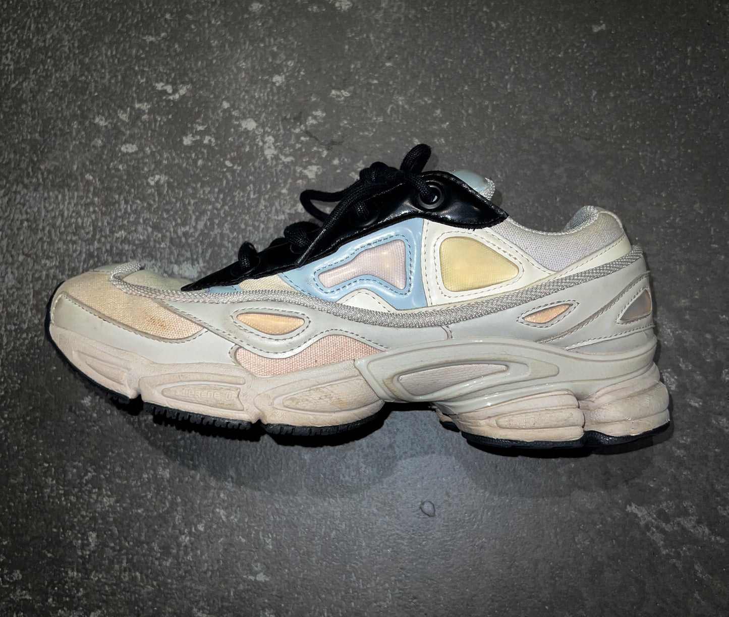 RAF simons Ozweego Cream